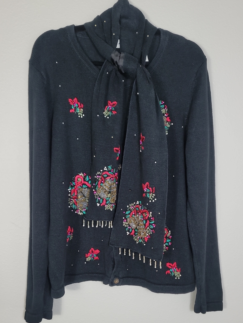 Vintage White Stag Embroidered Christmas Sweater Cardigan Beaded Scarf Size XL